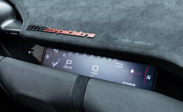 Ferrari 812 Competizione 19