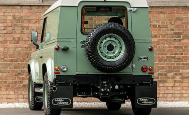 Land Rover Defender 90 Heritage Hard Top 3