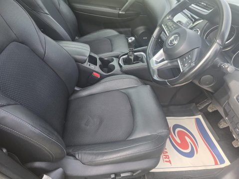 Nissan Qashqai 1.5 dCi Tekna Euro 6 (s/s) 5dr 17
