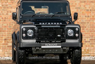Land Rover Defender 90 Autobiography Edition