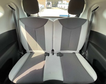 Toyota Aygo 1.0 Aygo X-Clusiv VVT-I 3dr 42