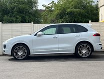 Porsche Cayenne 3.0 TD V6 Platinum Edition SUV 5dr Diesel TiptronicS 4WD Euro 6 (s/s) (262 7