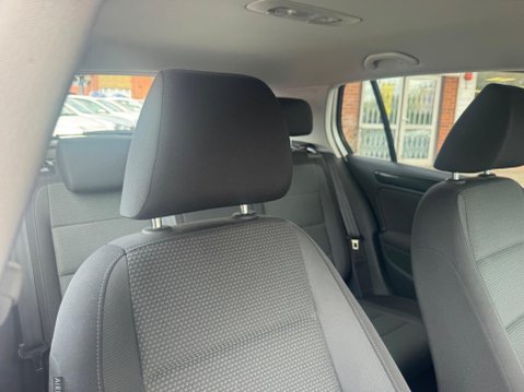 Volkswagen Golf 2.0 TDI Match DSG Euro 5 5dr 21
