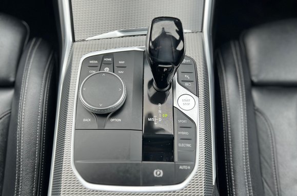 BMW 3 Series 330E M SPORT 44