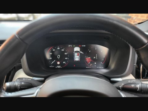 Volvo XC60 B4 INSCRIPTION AWD 34