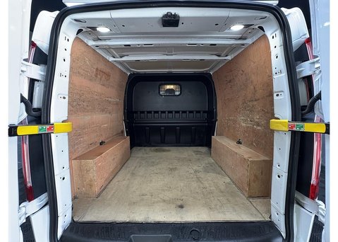 Ford Transit Custom 2.0 320 EcoBlue Limited Crew Van Double Cab 5dr Diesel Manual L2 H1 Euro 6 47