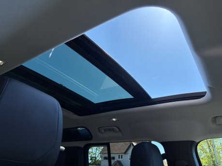 Land Rover Defender 3.0 FIRST EDITION MHEV 4