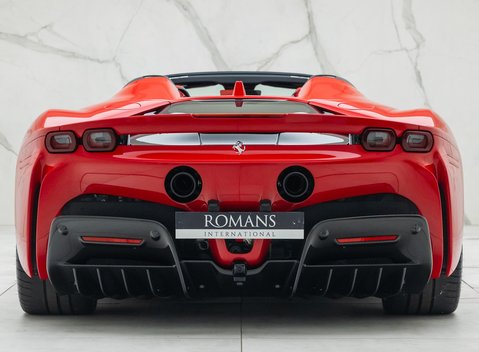 Ferrari SF90 Spider 11