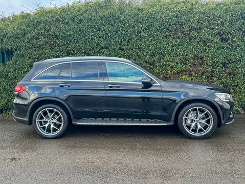 Mercedes-Benz GLC GLC300d AMG Line (Premium Plus) SUV 5dr Diesel G-Tronic+ 4MATIC Euro 6 (s/s 5
