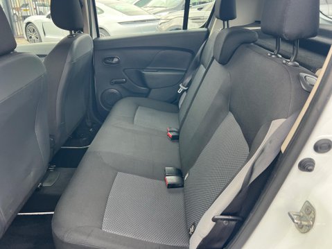 Dacia Sandero 1.2 Ambiance Euro 5 5dr 28
