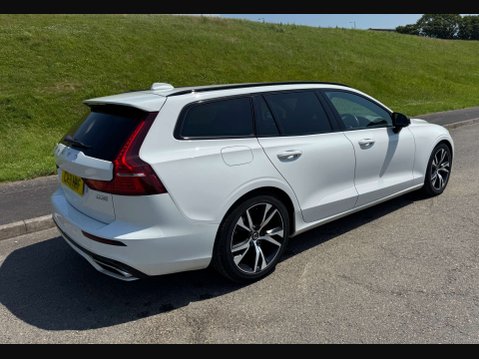 Volvo V60 2.0 V60 R-Design+ D3 Auto 5dr 4