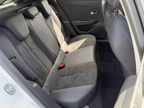 Vauxhall Mokka 100kW Ultimate 50kWh 5dr Auto 34