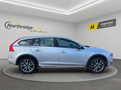 Volvo V60 2.0 D4 Lux Nav Auto Euro 6 (s/s) 5dr 13