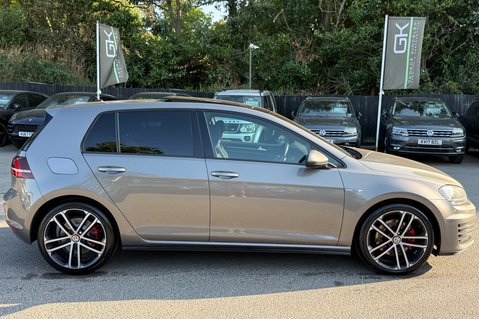 Volkswagen Golf GTD - PANORAMIC ROOF - ACC - SPORT AND SOUND PACK - CARPLAY 5