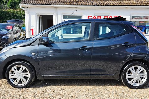 Toyota Aygo VVT-I X-PRESSION AUTOMATIC...X-WAVE..CABRIOLET.. LIMITED EDITION.. 9