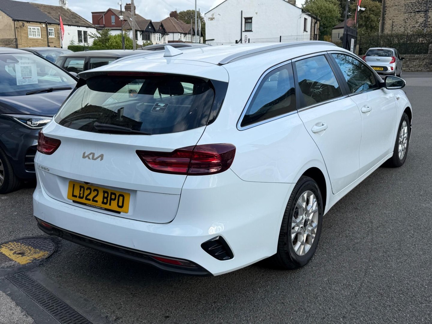 2022 Kia Ceed — image 3