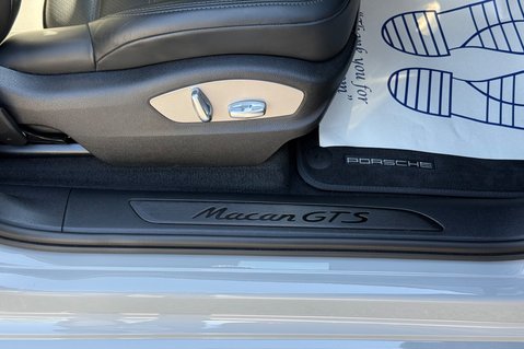 Porsche Macan GTS PDK - PAN ROOF -BOSE -360 CAMS -MEMORY PK - CRAYON 43