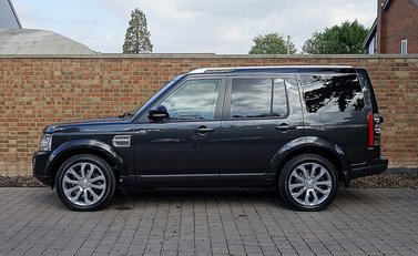 Land Rover Discovery 3.0 SDV6 8