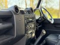 Land Rover Defender 2.2 Defender 90 Hard Top TD 4WD 5dr 26