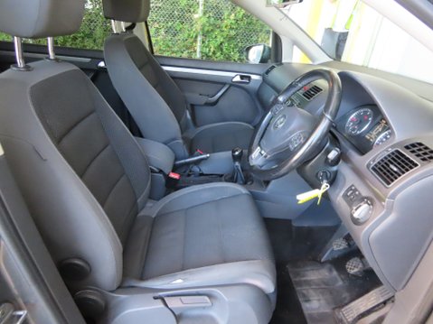 Volkswagen Touran SE TDI 10