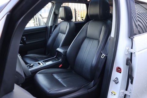 Land Rover Discovery Sport TD4 HSE 7 seater with Full Land Rover History  Black pack/alloys  pan roof  20