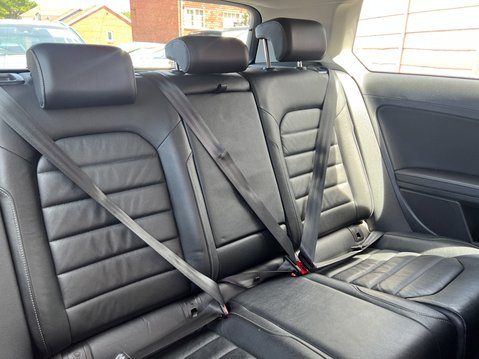 Volkswagen Golf Golf Match Tdi Bluemotion Technology 11
