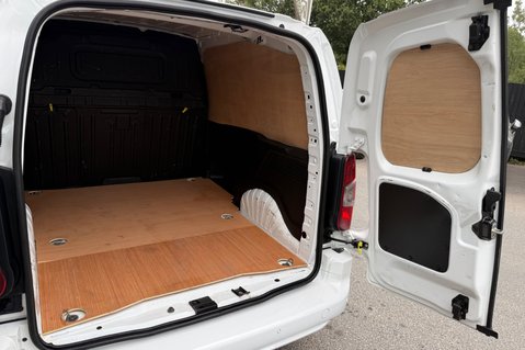 Citroen Berlingo 1000 DRIVER M PURETECH - NO VAT - REAR VIEW CAMERA - LOW MILEAGE 42