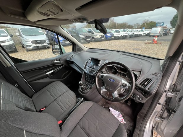 Ford Transit Connect SWB L1H1 Limited 200 Air Con Alloys Camera Sensors EURO 6 NO VAT 27