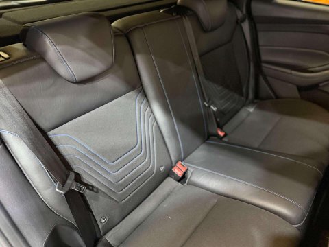 Ford Focus 2.3T EcoBoost RS Hatchback 5dr Petrol Manual AWD Euro 6 (s/s) (350 ps) 42