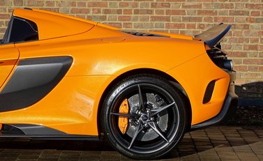 McLaren 675 LT Spider 24