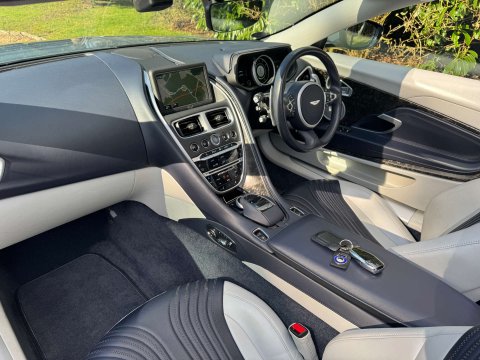 Aston Martin DB11 4.0 DB11 V8 Volante Auto 2dr 15