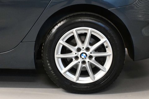 BMW 2 Series 1.5 218i SE Auto 5dr 25