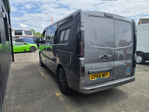 Vauxhall Vivaro 4