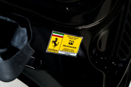 Ferrari 488 SPIDER. CARBON INTERIOR. PASSENGER DISPLAY. LIFT. CARPLAY. FRONT END PPF. 42