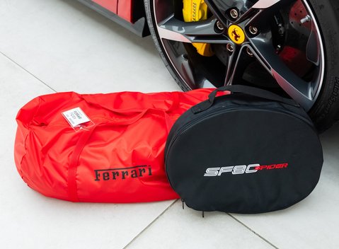 Ferrari SF90 Spider 43