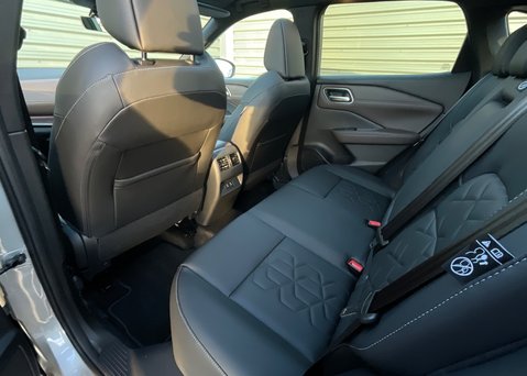 Nissan Qashqai DIG-T TEKNA 18