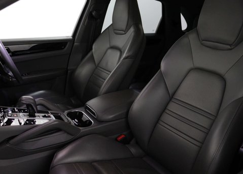 Porsche Cayenne 2.9 Cayenne V6 S Auto 4WD 5dr 42