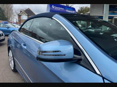 Mercedes-Benz E Class 3.5 E350 CGI V6 BlueEfficiency Sport Cabriolet G-Tronic Euro 5 2dr 17