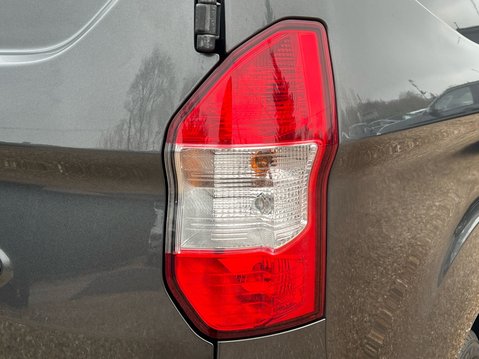 Ford Transit Courier LIMITED 19