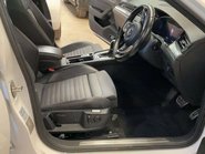 Volkswagen Passat 2.0 Passat R-Line TDI BlueMotion Technology Semi-Auto 4dr 4