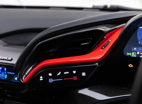 Ferrari SF90 Stradale 21