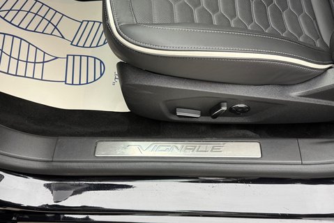 Ford Mondeo VIGNALE HYBRID - RARE CAR -CAMERA-HEATED/COOLED/ELECTRIC SEATS -HUGE SPEC 27