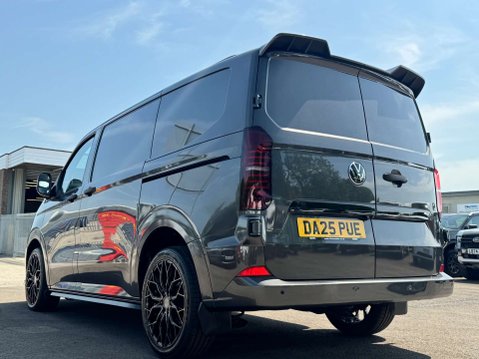 Volkswagen Transporter 2.0 TDI T28 Commerce Plus Panel Van 5dr Diesel Manual FWD SWB Euro 6 (s/s) 5
