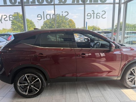 Nissan Qashqai 1.3 DIG-T MHEV Tekna XTRON Euro 6 (s/s) 5dr 7