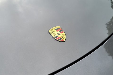Porsche 911 CARRERA 4 TIPTRONIC S 12