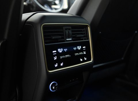 Porsche Cayenne TURBO E-HYBRID COUPE WITH GT PACKAGE 20