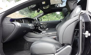 Mercedes-Benz S63 AMG Coupe 17