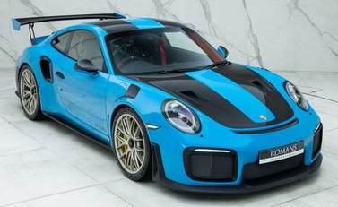 Porsche 911 GT2 RS Weissach (991) 8