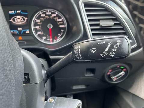 SEAT Leon 1.2 TSI SE Dynamic Technology Euro 6 (s/s) 5dr 32