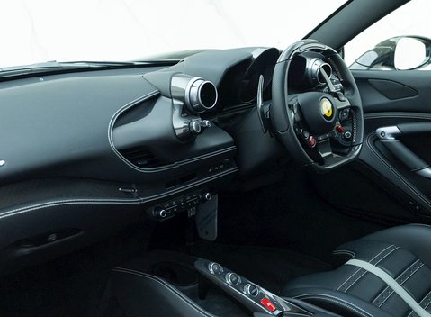 Ferrari F8 Tributo 14